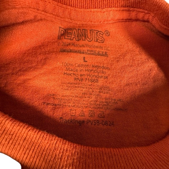 Peanuts Spooky Crew Halloween T-Shirt Snoopy Charlie Brown Size L Orange 2022 - Picture 3 of 7